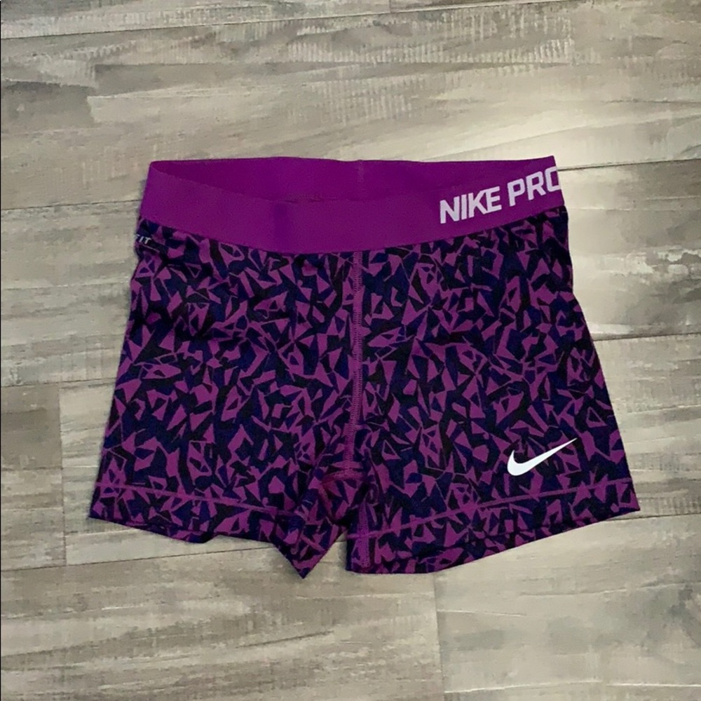 Women’s Nike pros
